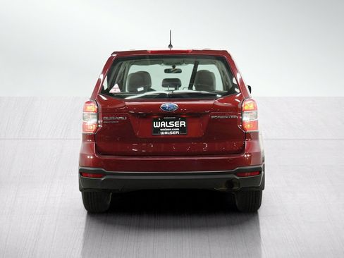 Used 2015 Subaru Forester 2.5i AWD/4WD image 4
