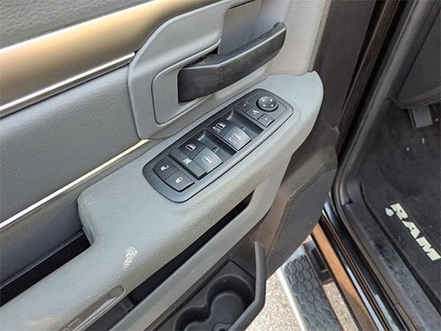 Used 2018 RAM 1500 Big Horn image 21