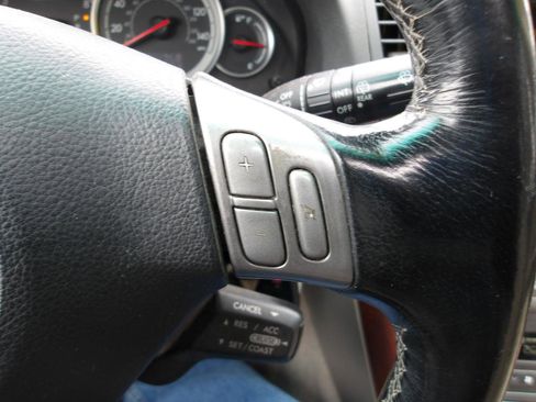 Used 2005 Subaru Outback 3.0R Limited AWD/4WD image 16