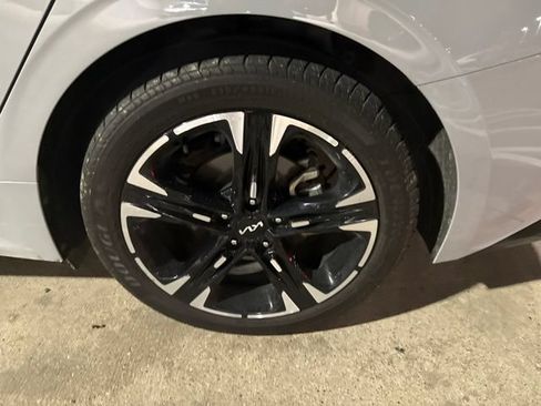 Used 2024 Kia K5 GT-Line w/ GT-Line Premium Package FWD image 5