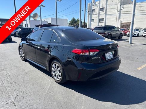 Used 2025 Toyota Corolla LE FWD image 6