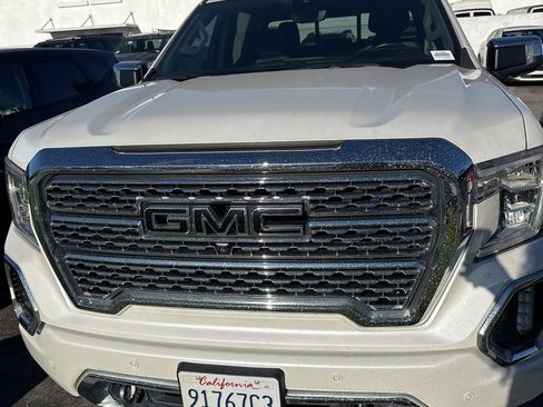 Used 2021 GMC Sierra 1500 Denali w/ Denali Ultimate Package image 2
