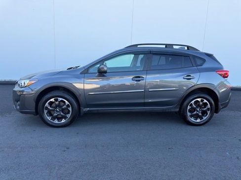 Used 2022 Subaru Crosstrek 2.0i Premium w/ Moonroof Package AWD/4WD image 10