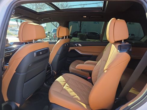 Certified 2026 BMW X7 xDrive40i w/ M Sport Package image 13