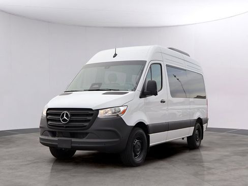 New 2025 Mercedes-Benz Sprinter 2500 image 3