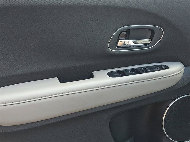 Used 2022 Honda HR-V EX image 13