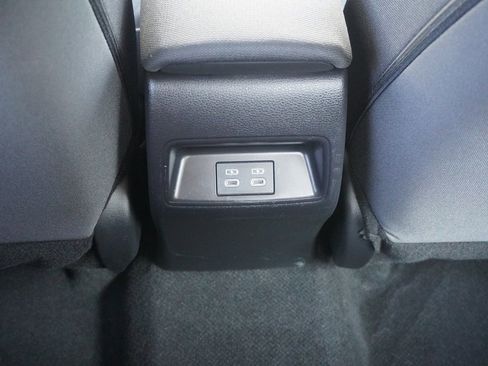 Used 2024 Toyota Corolla LE image 27