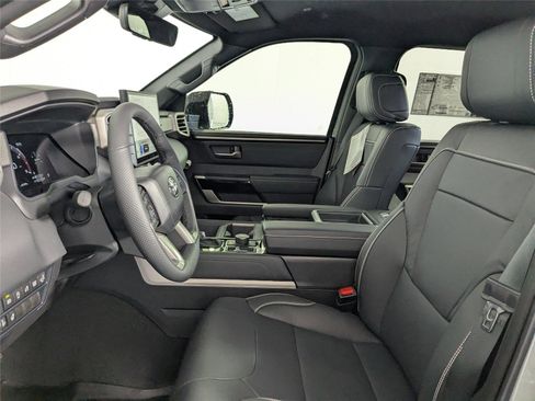 Used 2026 Toyota Tundra Limited image 9