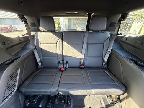 Used 2025 Chevrolet Tahoe High Country w/ Sun And Tow Package AWD/4WD image 5
