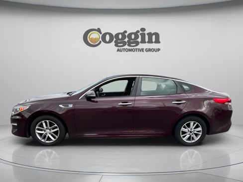 Used 2018 Kia Optima LX image 2