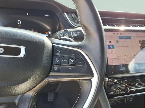 Used 2022 Jeep Grand Cherokee L Limited RWD image 24