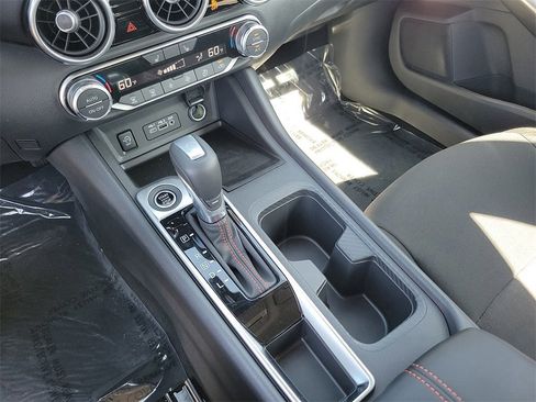 New 2025 Nissan Sentra SR image 13