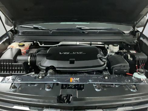 Used 2020 Chevrolet Colorado LT RWD image 23