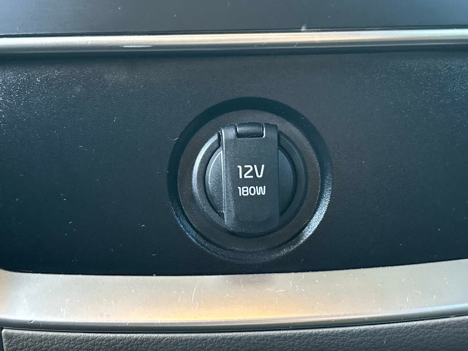 Used 2025 Kia Carnival FWD image 22