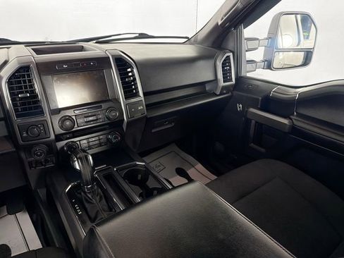 Used 2018 Ford F150 XLT w/ Equipment Group 302A Luxury AWD/4WD image 22