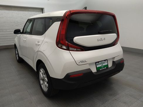 Used 2022 Kia Soul LX w/ Technology Package FWD image 5