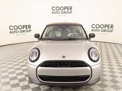 New 2025 MINI Cooper 2-Door Hardtop FWD image 9