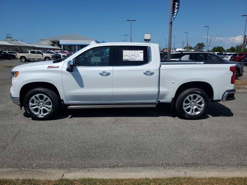 New 2026 Chevrolet Silverado 1500 LTZ w/ LTZ Premium Package AWD/4WD image 2