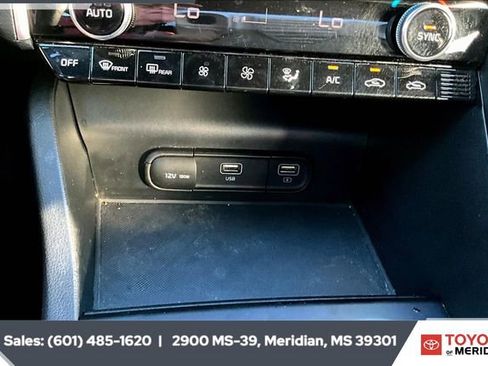 Used 2023 Kia K5 GT-Line image 22