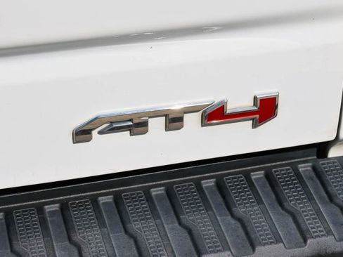 Used 2021 GMC Sierra 1500 AT4 image 9