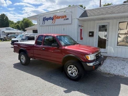 Used 1999 Toyota Tacoma 4x4 Xtracab V6 image 1