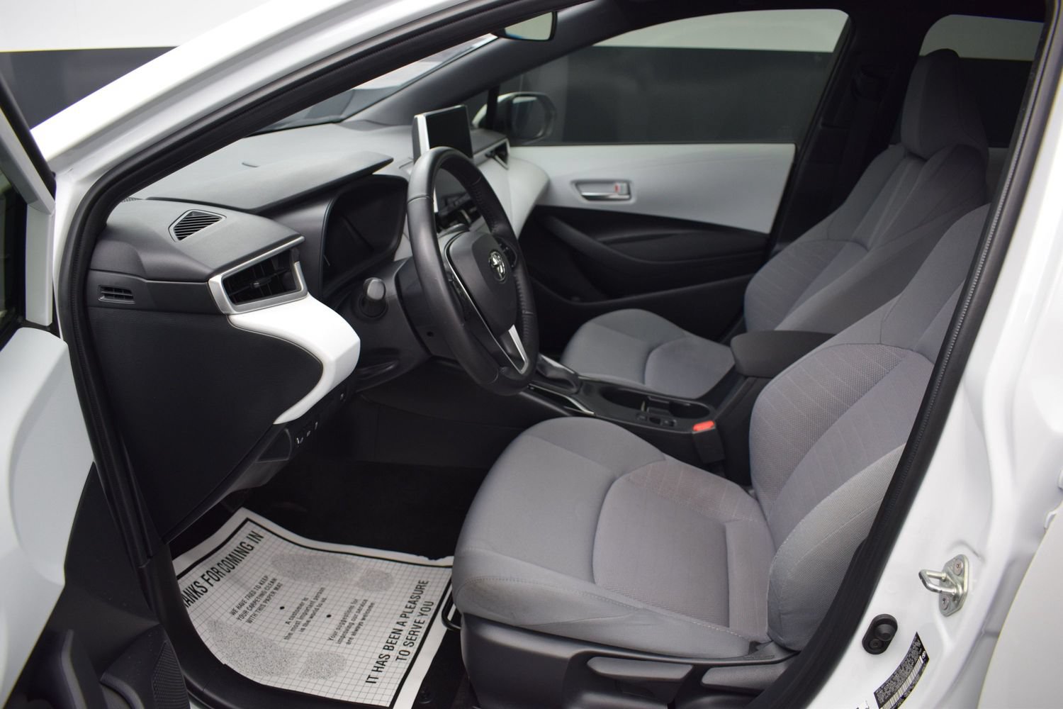 Used 2026 Toyota Corolla SE w/ SE Premium Package AWD/4WD image 13