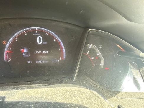 Used 2019 Honda Civic Si image 5