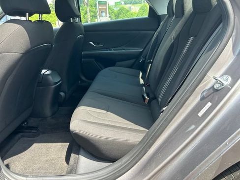 Certified 2023 Hyundai Elantra SEL FWD image 8