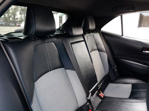 Used 2019 Toyota Corolla XSE image 17