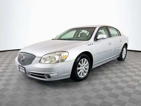 Used 2010 Buick Lucerne CXL FWD image 3