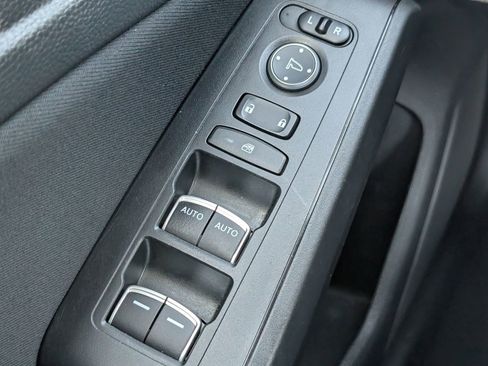 Used 2023 Honda Civic Sport image 11