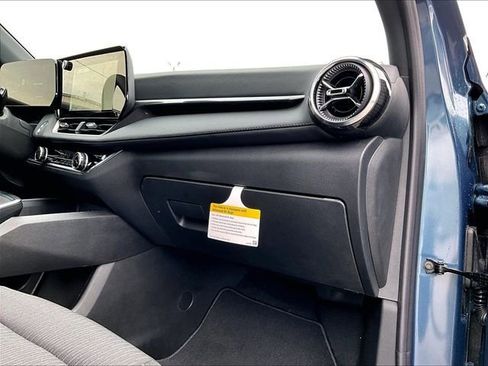 New 2026 Chevrolet Equinox LT w/ Midnight Edition AWD/4WD image 27