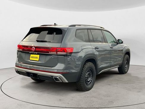 New 2025 Volkswagen Atlas Peak Edition SE AWD/4WD image 6