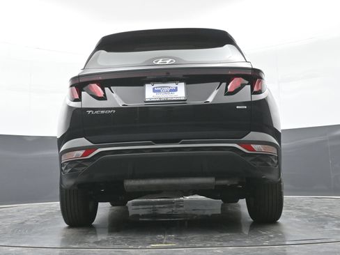 Used 2023 Hyundai Tucson SE AWD/4WD image 32