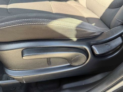 Used 2019 Kia Soul FWD image 10