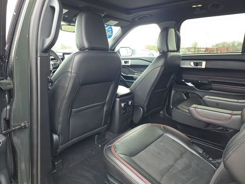 Used 2024 Ford Explorer ST-Line w/ Class IV Trailer Tow Package image 32