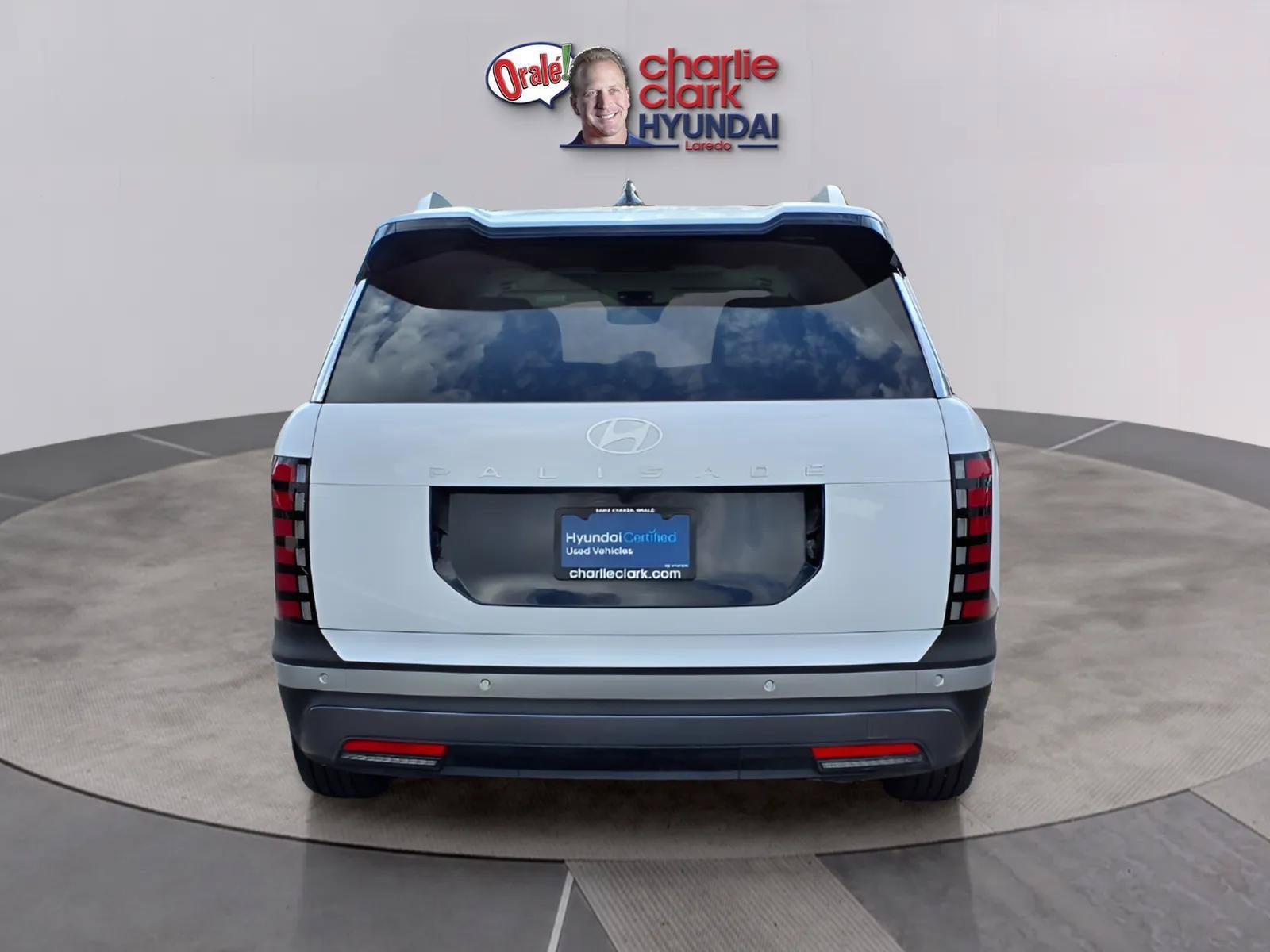 Certified 2026 Hyundai Palisade SEL FWD image 4