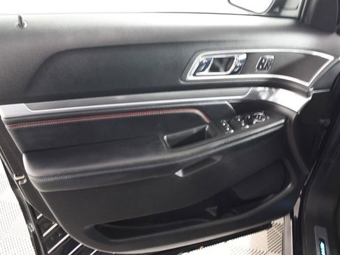 Used 2017 Ford Explorer Sport w/ Equipment Group 401A AWD/4WD image 14