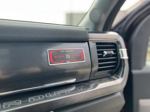 New 2026 Ford F250 Lariat w/ Black Appearance Package image 30