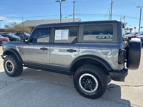 Used 2024 Ford Bronco Badlands image 5