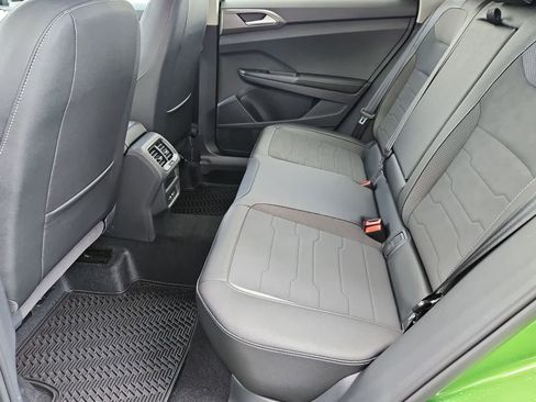 New 2026 Volkswagen Taos SE AWD/4WD image 20