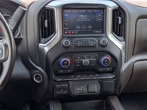 Used 2022 Chevrolet Silverado 2500 LT w/ All Star Edition AWD/4WD image 32