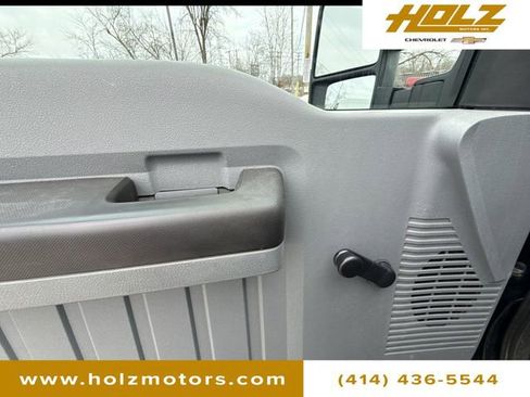 Used 2016 Ford F250 XL w/ Snow Plow Prep Package image 19