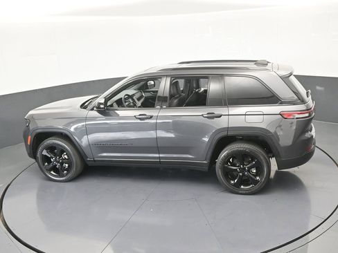 Used 2023 Jeep Grand Cherokee Altitude image 53