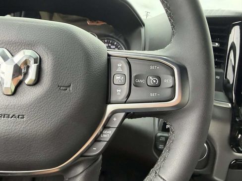 Used 2025 RAM 1500 Big Horn AWD/4WD image 32