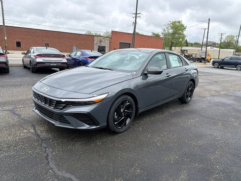 New 2026 Hyundai Elantra Sport FWD image 3
