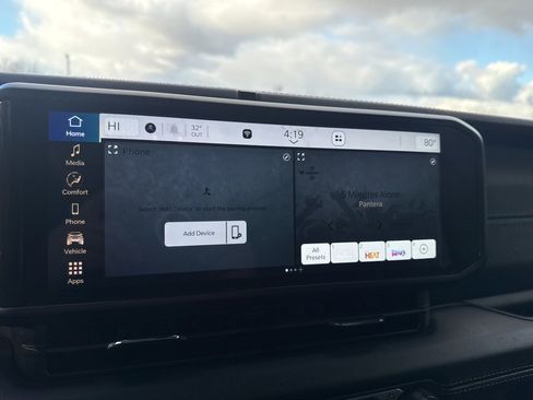 Used 2024 Jeep Wrangler Unlimited Rubicon 4xe image 30