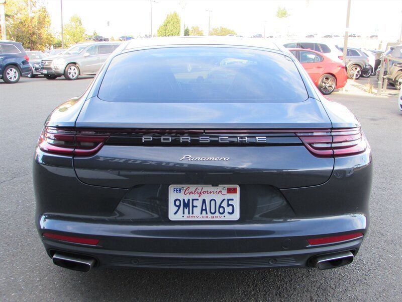 Used 2018 Porsche Panamera image 6