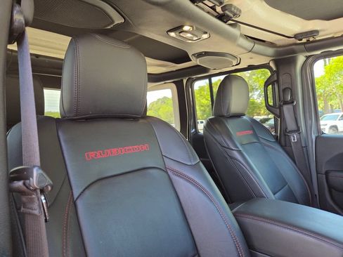 Certified 2021 Jeep Wrangler Unlimited Rubicon w/ Dual Top Group AWD/4WD image 16