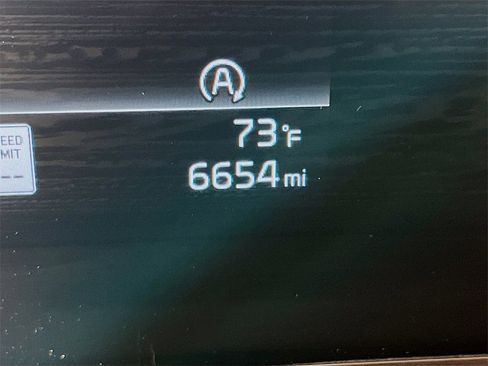 Certified 2025 Kia Telluride LX image 13